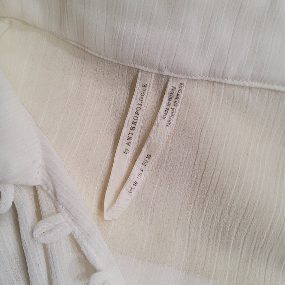 by Anthropologie V-neck Button Down Blouse Size 6 - Picture 5 of 14